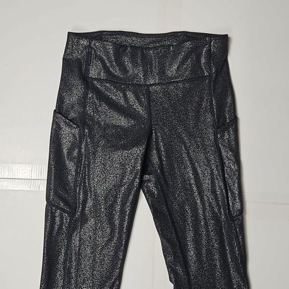 Lululemon Speed Up Tight Full On Luxtreme 28" size 4 - Picture 5 of 11